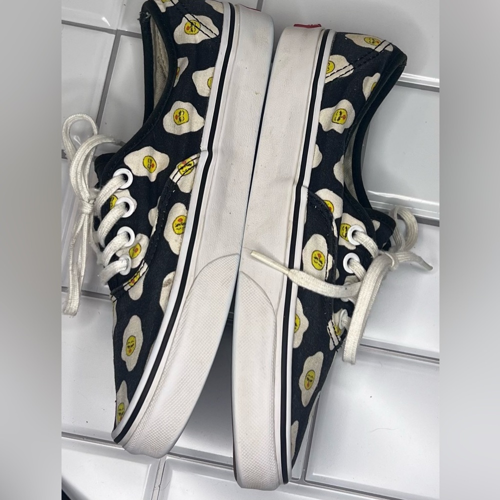 Vans Kendra Dandy Black and White Egg Print Shoes - Picture 2 of 7